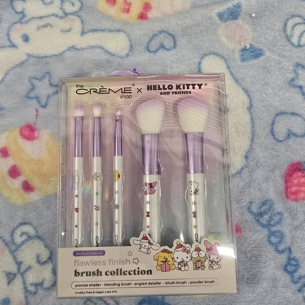 The Crème Shop x Hello Kitty Flawless Finish Brush Collection - Purple